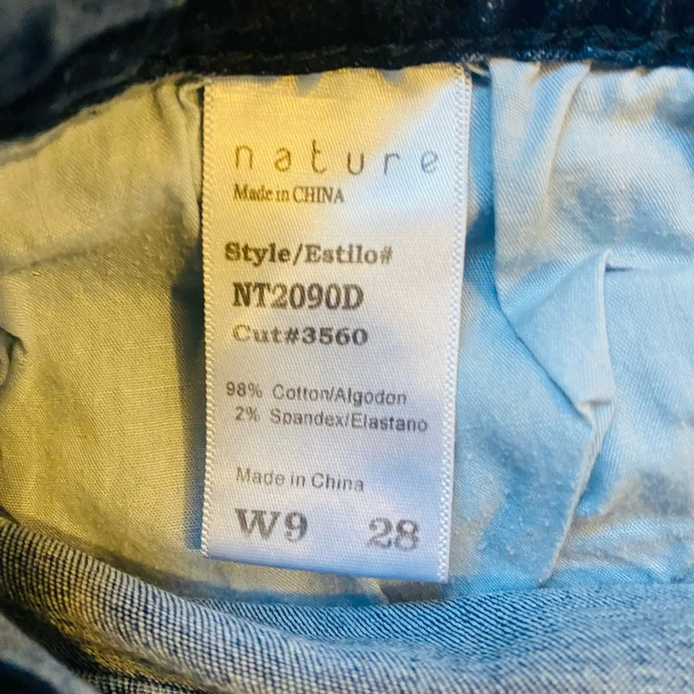 Distressed In Front and Back Nature Blue Women's Jeans - Picture 4 of 5